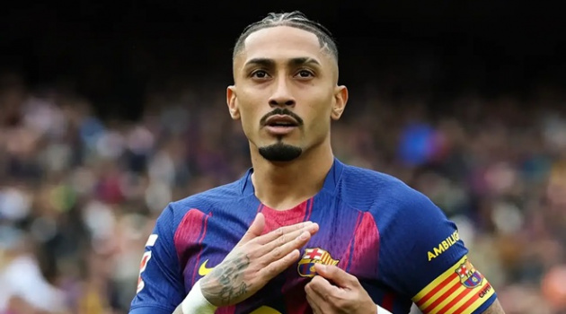 Raphinha nhận 2 đề nghị từ London trước khi đến Barca