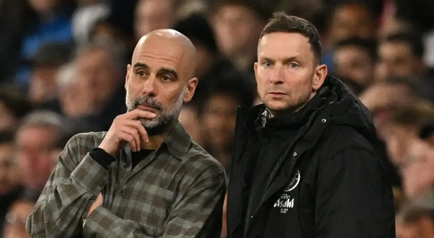 Trợ lý Pep Lijnders sẽ nối gót Pep Guardiola rời Man City