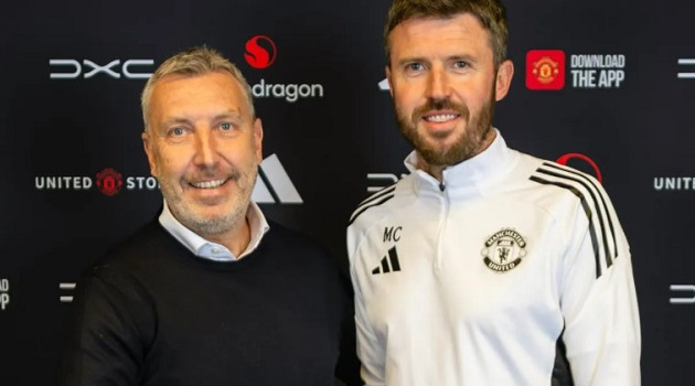 Khác biệt với Amorim giúp Carrick ghi điểm tuyệt đối tại MU