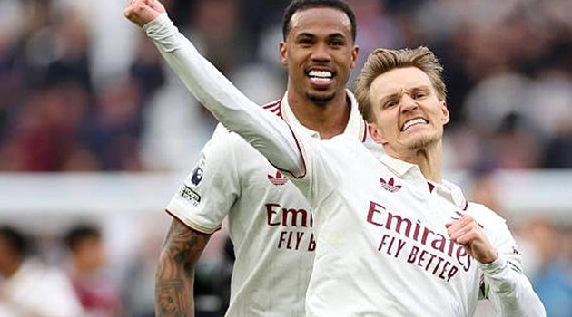 Tiết lộ lý do Arsenal lùi lịch nâng cúp Ngoại hạng Anh tại sân khách