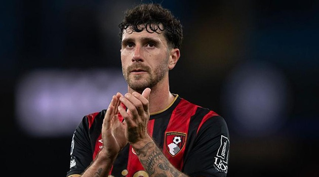 Tottenham sắp nẫng tay trên Liverpool vụ chiêu mộ Marcos Senesi