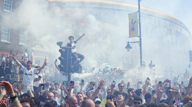 Bài học xương máu sau mùa giải Tottenham suýt xuống hạng