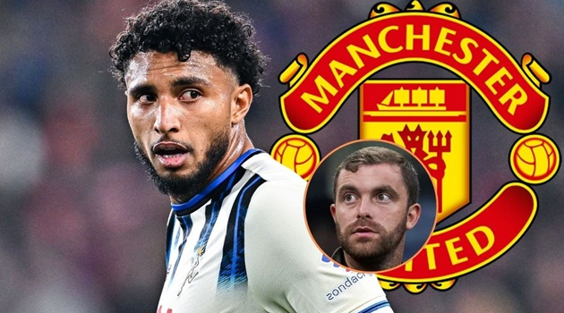 Romano xác nhận MU mua thêm tiền vệ sau Ederson