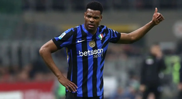 Denzel Dumfries ẩn ý chào tạm biệt Inter Milan