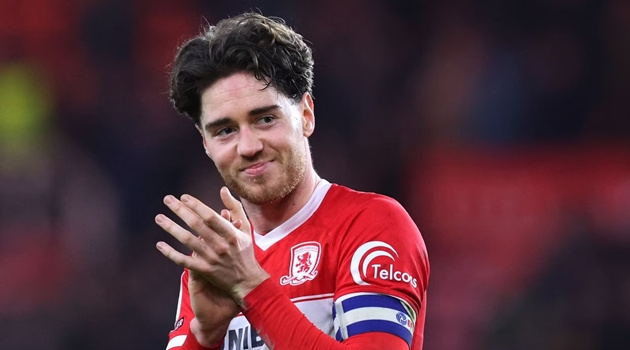 Carrick hối thúc Man Utd chiêu mộ tiền vệ Hayden Hackney