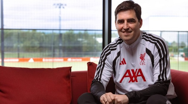 Richard Hughes đạo diễn cuộc cải tổ ghế nóng tại Liverpool