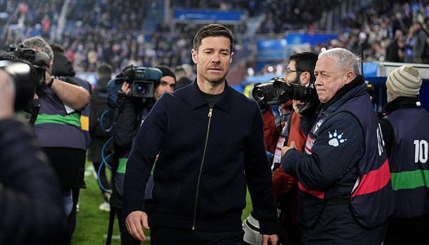 Alonso thực hiện cuộc cách mạng nhân sự sâu rộng tại Chelsea ra sao?