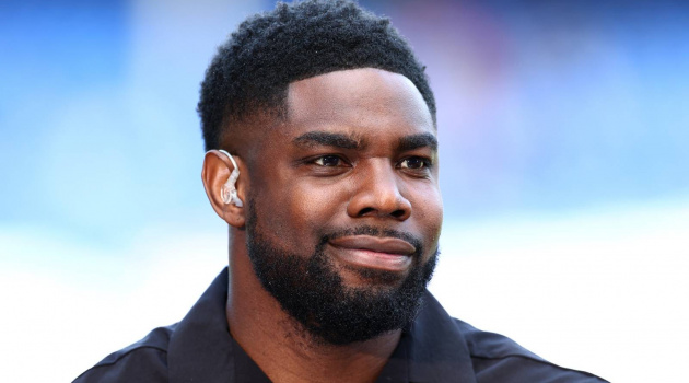 Micah Richards tiết lộ sự thật sau vụ Roy Keane chỉ trích Bruno Fernandes