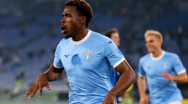 Sếp lớn Man Utd đạo diễn vụ mua cựu sao trẻ Man City