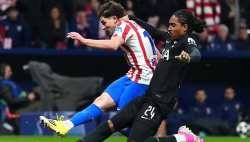 Atletico ưu tiên đẩy Alvarez sang PSG, thách thức Barca
