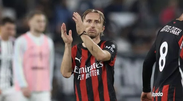 Luka Modric cân nhắc treo giày sau kỳ World Cup lịch sử