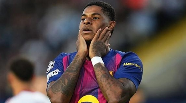 Rashford sụp đổ hy vọng khi cả MU và Barca đều dứt tình