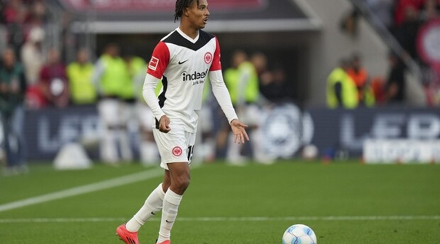 Arsenal săn máy chạy 37 km/h Jean-Matteo Bahoya