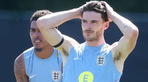 Rice sắm vai thuyết khách, Arsenal muốn chốt nhanh vụ Rogers