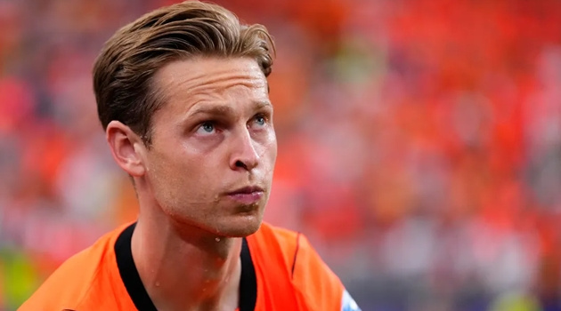 De Jong đáp trả dư luận sau trận Hà Lan thắng Thụy Điển