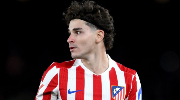 Giấc mơ Barcelona là canh bạc hay bước ngoặt sự nghiệp của Julian Alvarez?