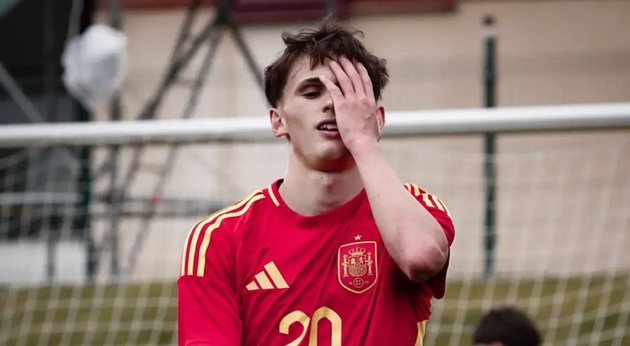 Atletico trả đũa Real Madrid bằng việc chiêu mộ Alvaro Vega
