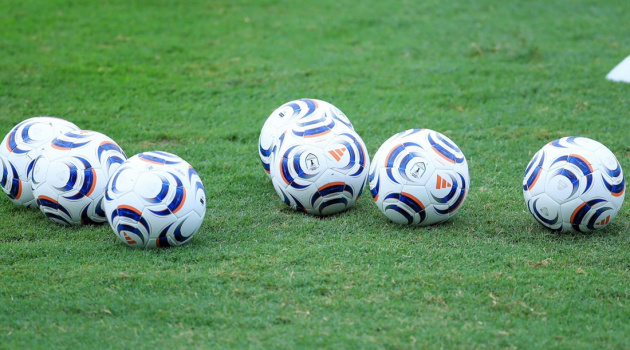 Tuyển Việt Nam rèn quân, làm quen bóng mới trước ASEAN Cup