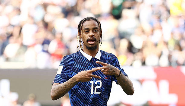 Romano báo tin vui cho Arsenal và Liverpool vụ Barcola