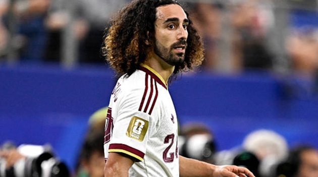 Cucurella hứa xăm mặt HLV Luis de la Fuente nếu Tây Ban Nha vô địch