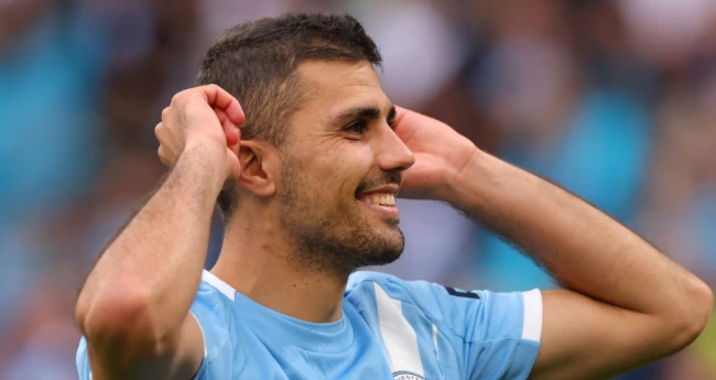 Atletico Madrid muốn chiêu mộ Rodri từ Man City