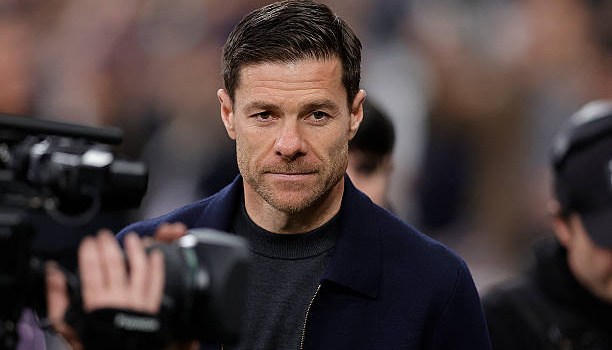 Xabi Alonso dự báo Chelsea còn bận rộn mua người