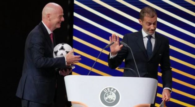 World Cup không phải món hàng để Infantino đem ra ngã giá