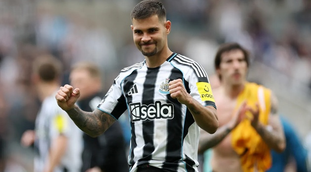 Arsenal chốt giá 77 triệu bảng cho Bruno Guimaraes