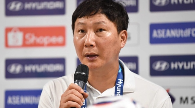 HLV Kim Sang-sik thừa nhận tuyển Việt Nam thi đấu quá vội vàng