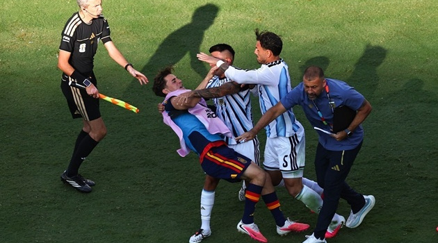 Cách để Leandro Paredes thoát án phạt nặng từ FIFA sau World Cup 2026