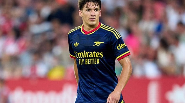 Tân binh Tzolis mang tinh thần chiến binh Sparta đến Arsenal