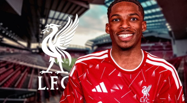 Vì sao Jeremy Jacquet sẽ giúp Liverpool giải bài toán hàng thủ?
