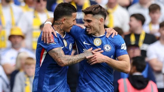 Tin đồn chuyển nhượng tối 12/8: Man City muốn có Fernandez; Torres sắp đến PSG