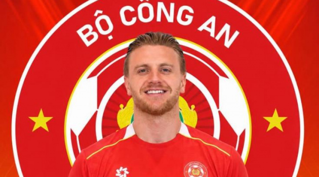 Công an TP.HCM chiêu mộ tiền đạo Jason Cummings
