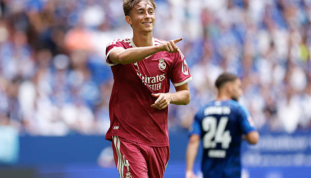 Dean Huijsen và cơ hội vươn mình tại Real Madrid