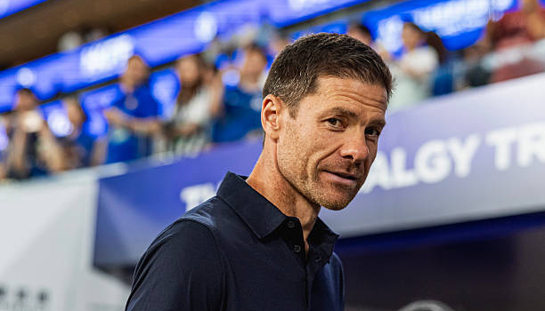 Chelsea thay đổi nhờ tư duy chuyển nhượng của Xabi Alonso