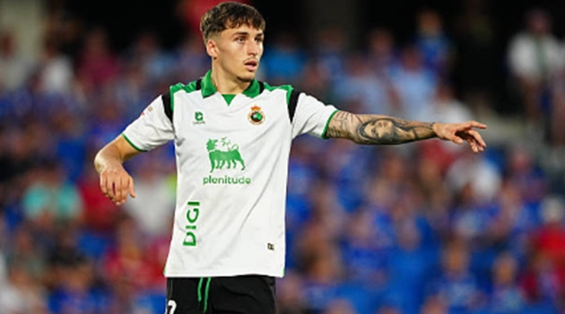 Jorge Salinas định hình tương lai hàng thủ Man Utd