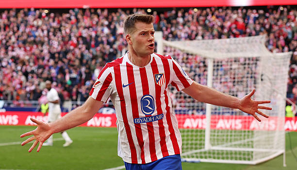 MU nhắm Sorloth đề phòng Zirkzee và Rashford rời đi