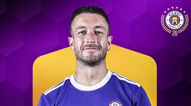 CLB Hà Nội ra mắt cựu sao World Cup Adam Taggart