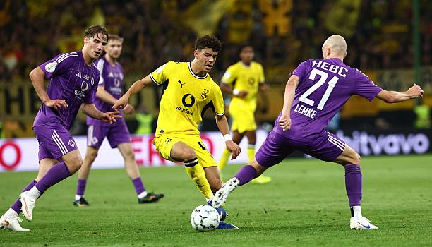Dortmund trút mưa bàn thắng vào lưới HEBC Hamburg tại DFB Pokal