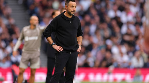 Chuyên gia khen ngợi pha ''lách luật'' của Tottenham
