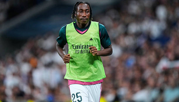 Real Madrid không cần vội vàng với Yan Diomande