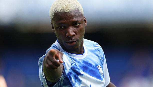 Alonso cập nhật tình hình của Caicedo trước đại chiến Arsenal