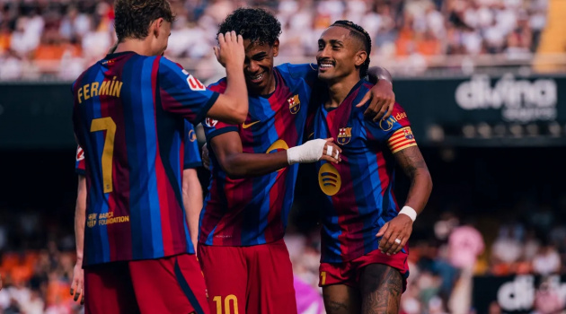 Yamal lập cú đúp, Barca vùi dập Valencia 5-0