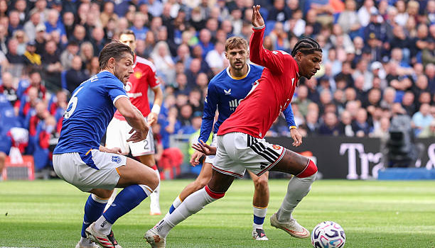 Rashford tuổi 28 đang là phiên bản nguy hiểm nhất của MU