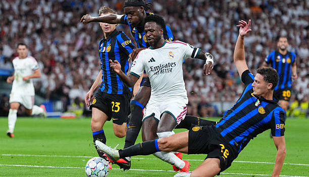 McManaman chỉ ra quan hệ căng thẳng giữa Vinicius và fan Real
