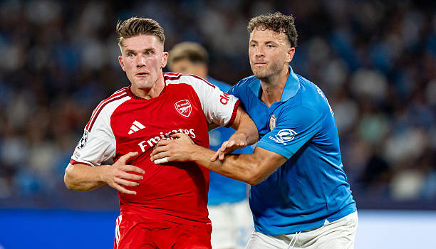 CĐV Arsenal vùi dập Gyokeres