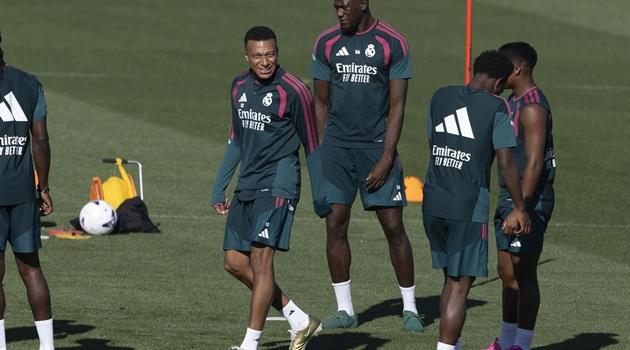 Soi trận Atletico Madrid vs Real Madrid: Bản lĩnh kền kền