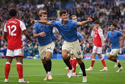 Địa chấn tại Amex, Brighton cho Arsenal ''phơi áo'' 3-0