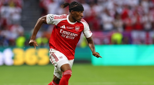 Arsenal có 4 phương án giải bài toán cánh trái khi thiếu Christos Tzolis